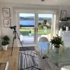 seaview cottage on the island