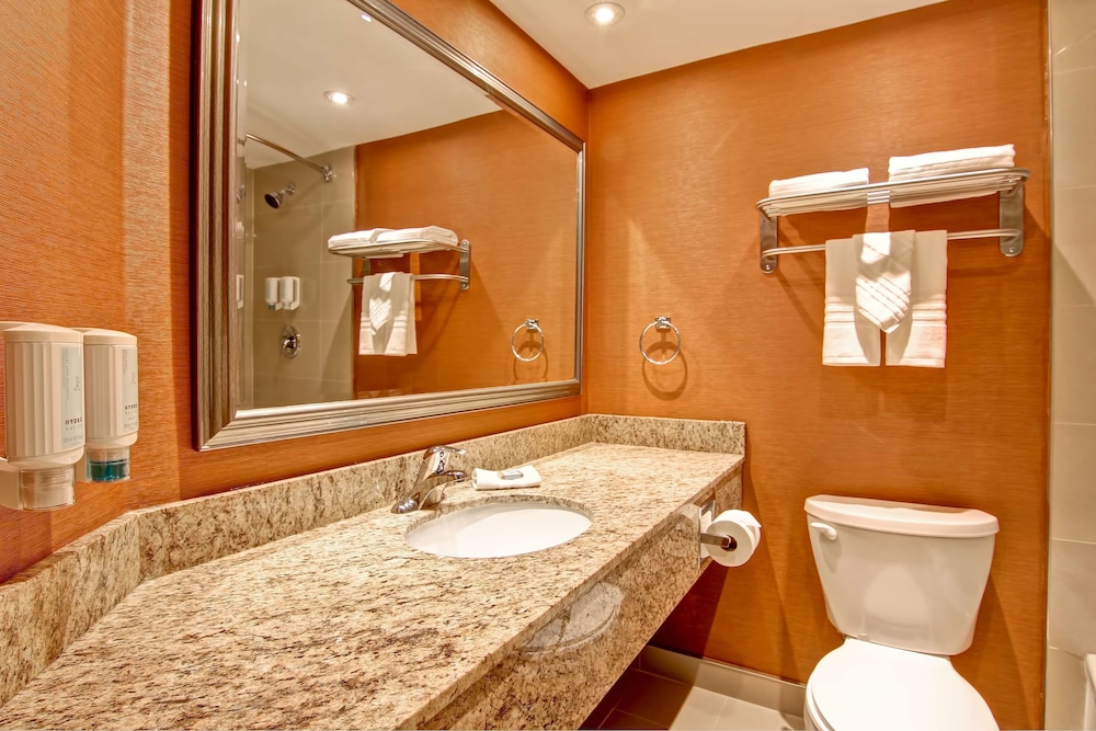 best western plus toronto north york hotel and suites