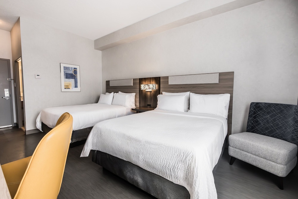 holiday inn express toronto north york by ihg