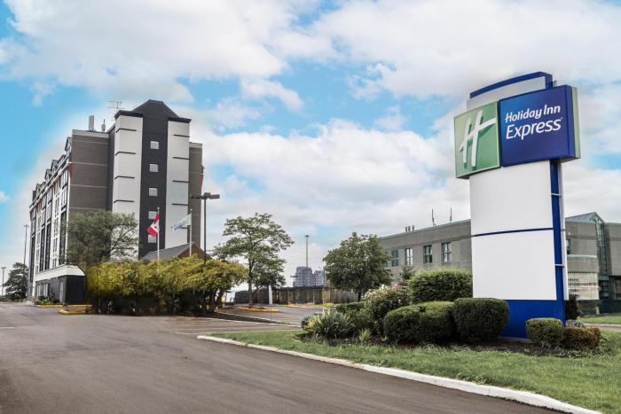holiday inn express toronto north york by ihg
