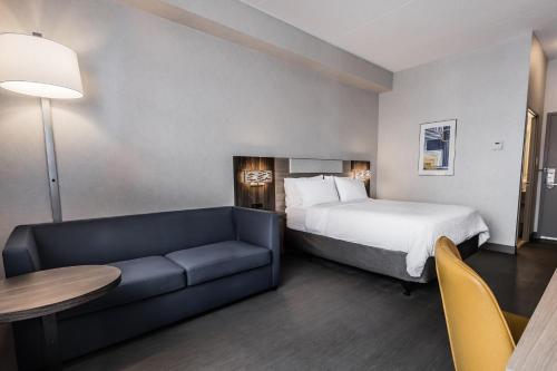 holiday inn express toronto north york by ihg