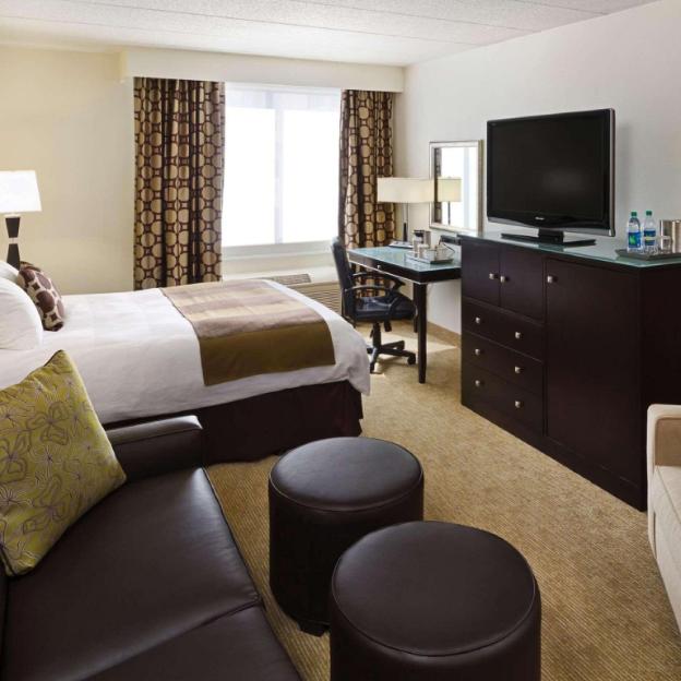 radisson hotel bismarck