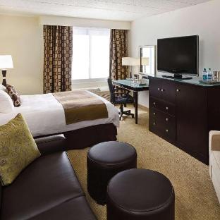 radisson hotel bismarck