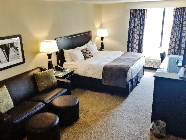 radisson hotel bismarck