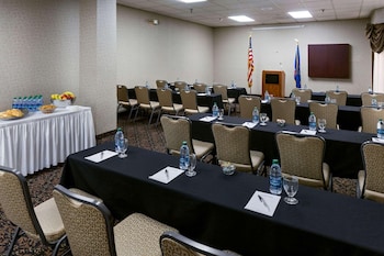 radisson hotel bismarck