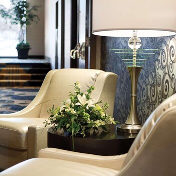 radisson hotel bismarck