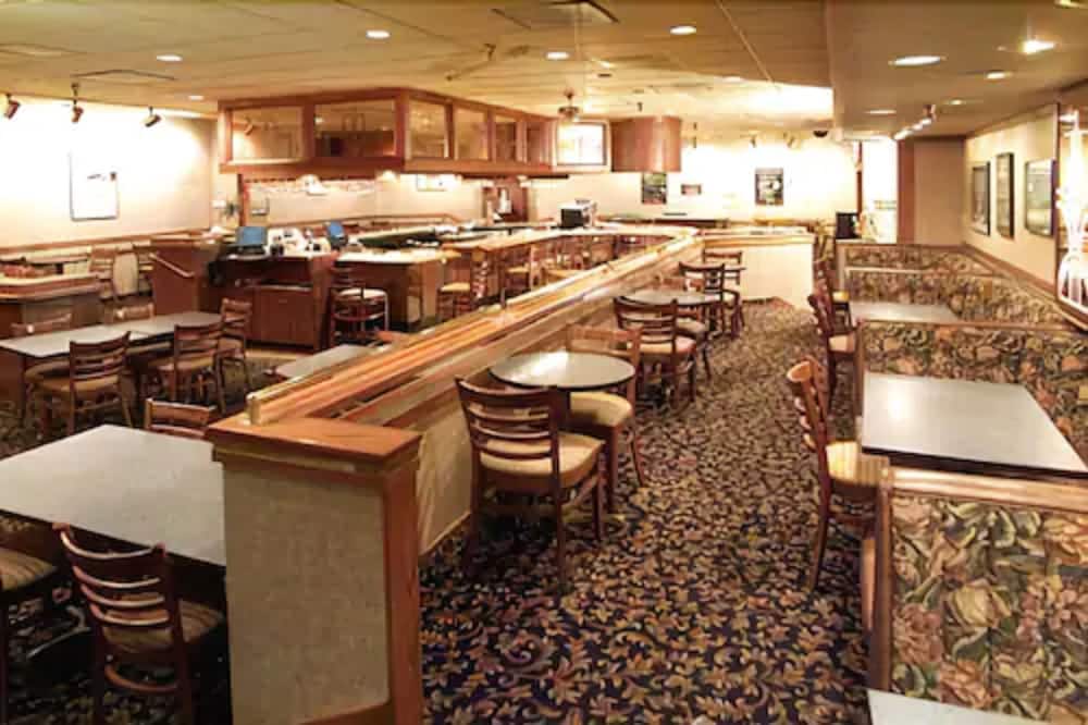 radisson hotel bismarck
