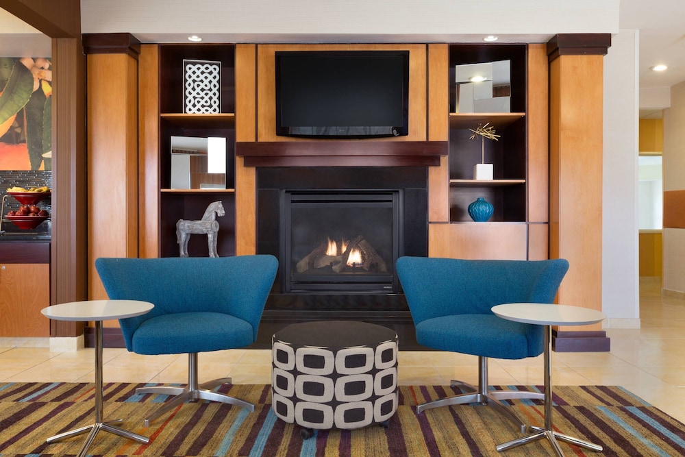 fairfield inn and suites bismarck south