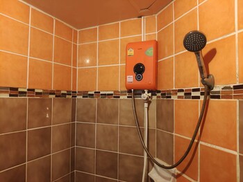 lanna oriental boutique wualai