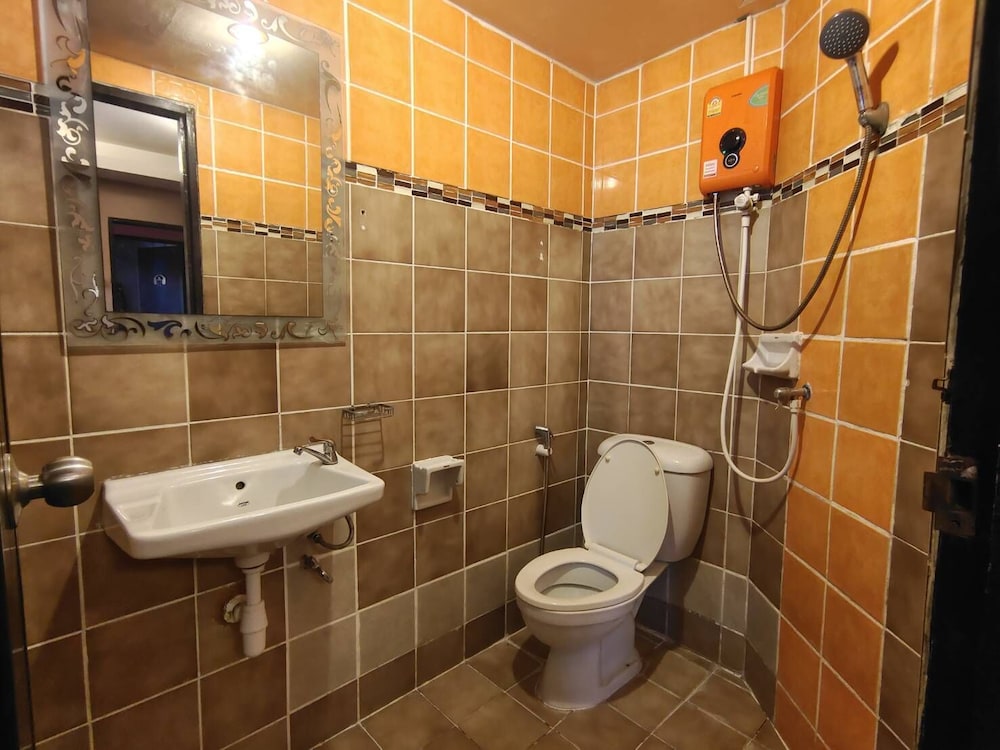 lanna oriental boutique wualai