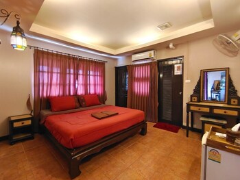 lanna oriental boutique wualai