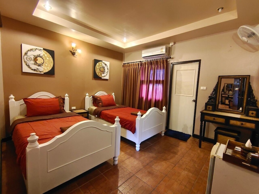 lanna oriental boutique wualai