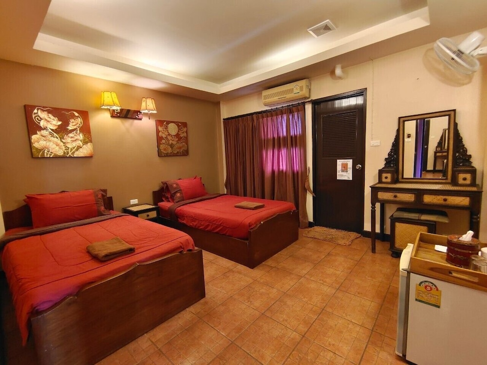 lanna oriental boutique wualai