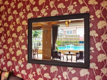 lanna oriental boutique wualai