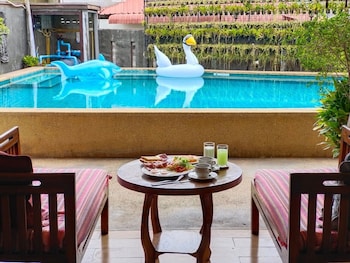 lanna oriental boutique wualai