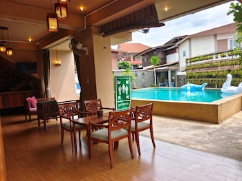 lanna oriental boutique wualai