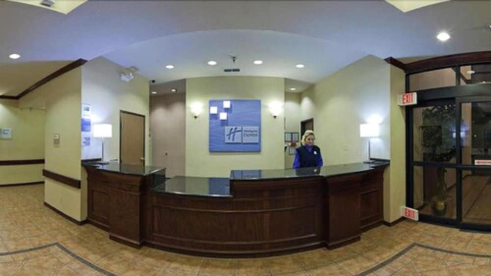 holiday inn express and suites by ihg
