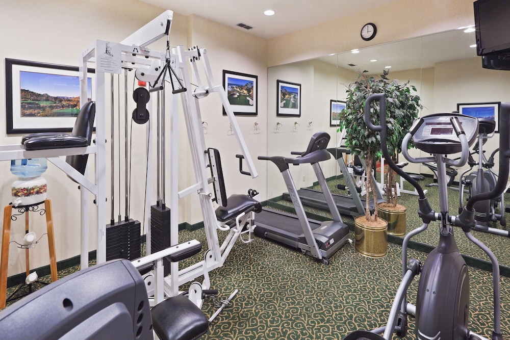 holiday inn express and suites by ihg