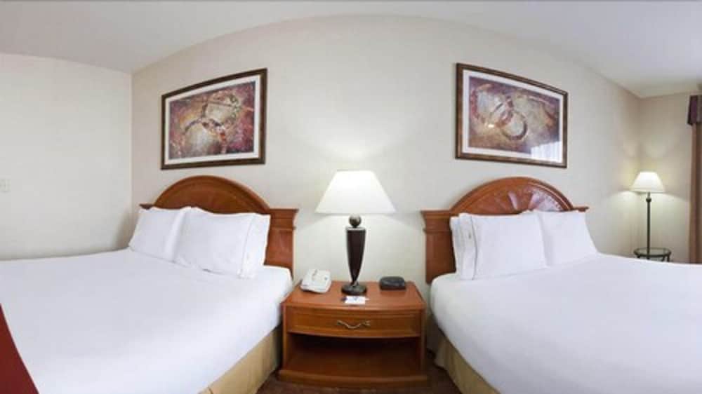 holiday inn express and suites by ihg