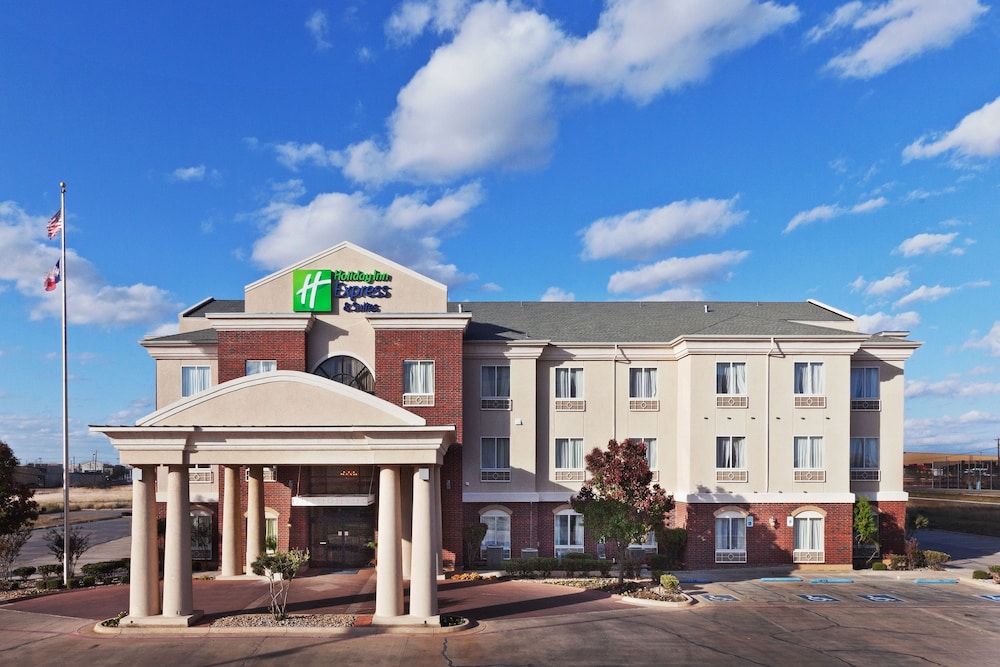 holiday inn express and suites by ihg