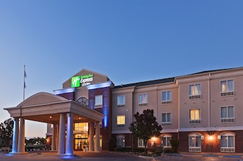 holiday inn express and suites by ihg