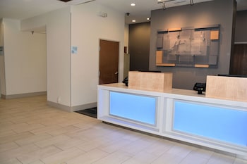 holiday inn express and suites by ihg