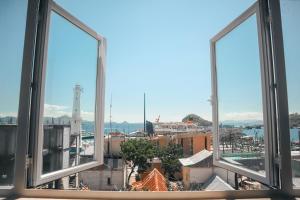 harbour komodo hotel