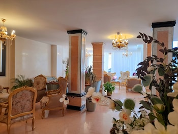hotel royal