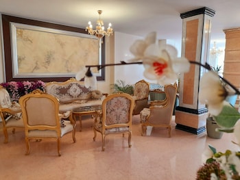 hotel royal