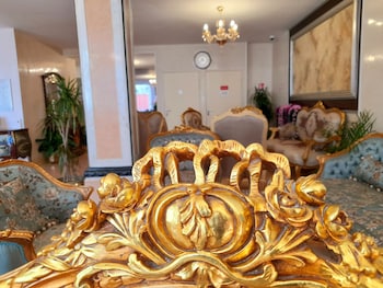 Hotel Royal,,3 star