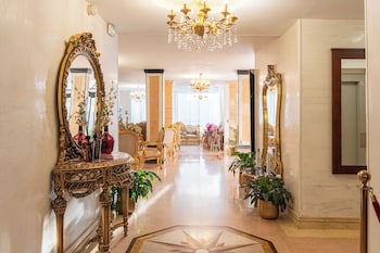 hotel royal