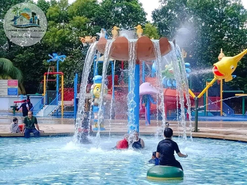 homestay fhs free water theme park tickets suite