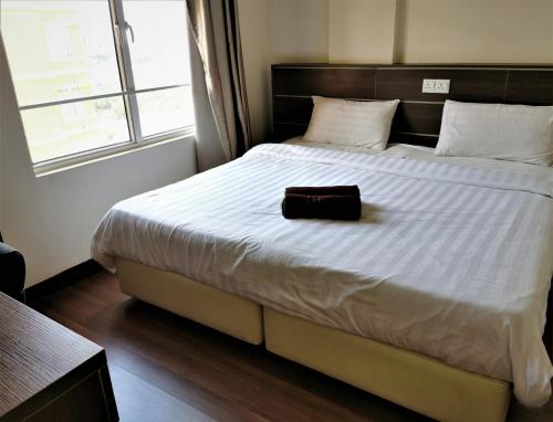 homestay fhs free water theme park tickets suite