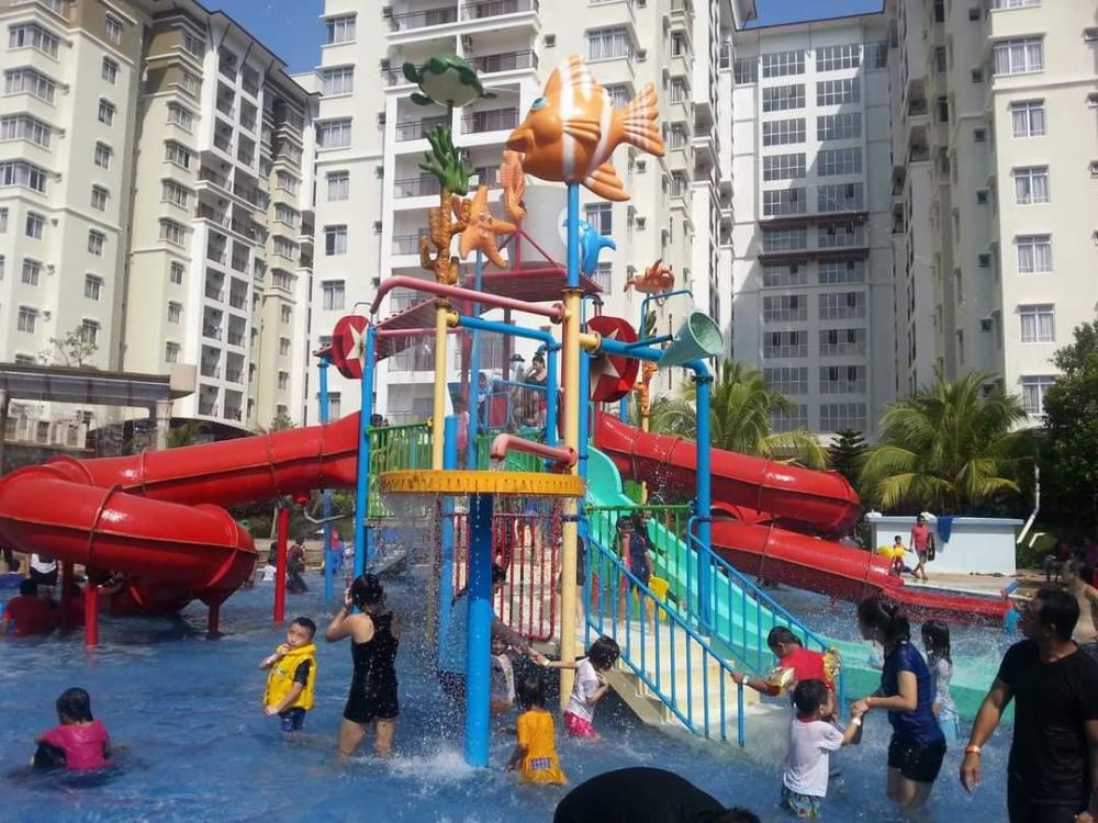 homestay fhs free water theme park tickets suite