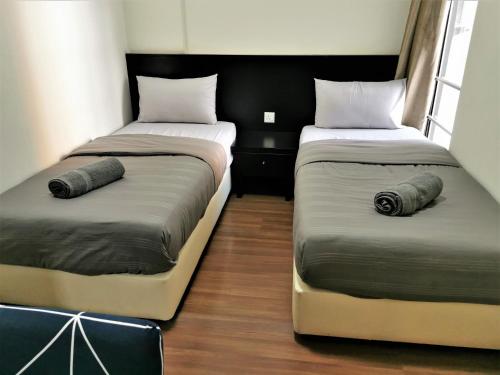 homestay fhs free water theme park tickets suite