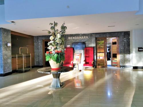 homestay fhs free water theme park tickets suite