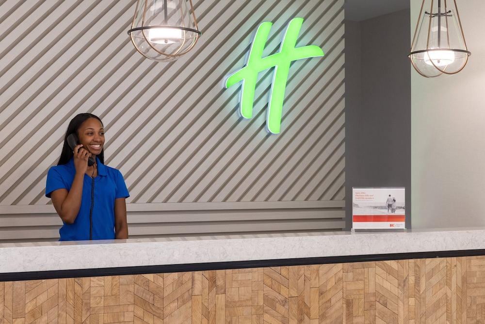 holiday inn and suites ocean city by ihg