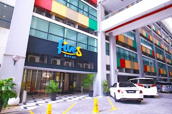 fives hotel dnp previously known as glex hotel signature jb