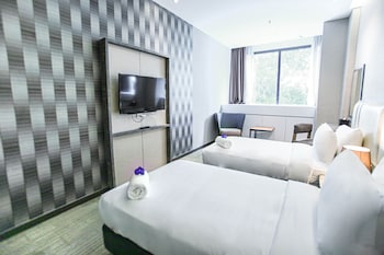 fives hotel dnp previously known as glex hotel signature jb