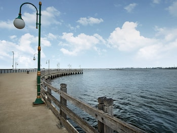 mercure convention center ancol