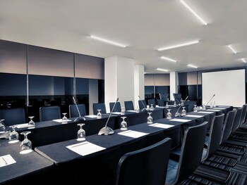 mercure convention center ancol