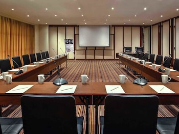 mercure convention center ancol