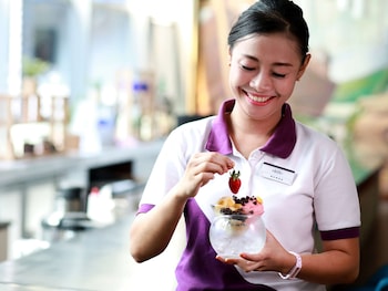 mercure convention center ancol