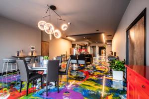muraless art hotel