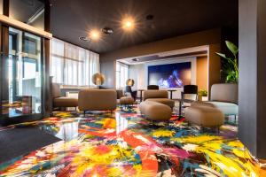 muraless art hotel