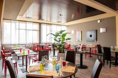muraless art hotel