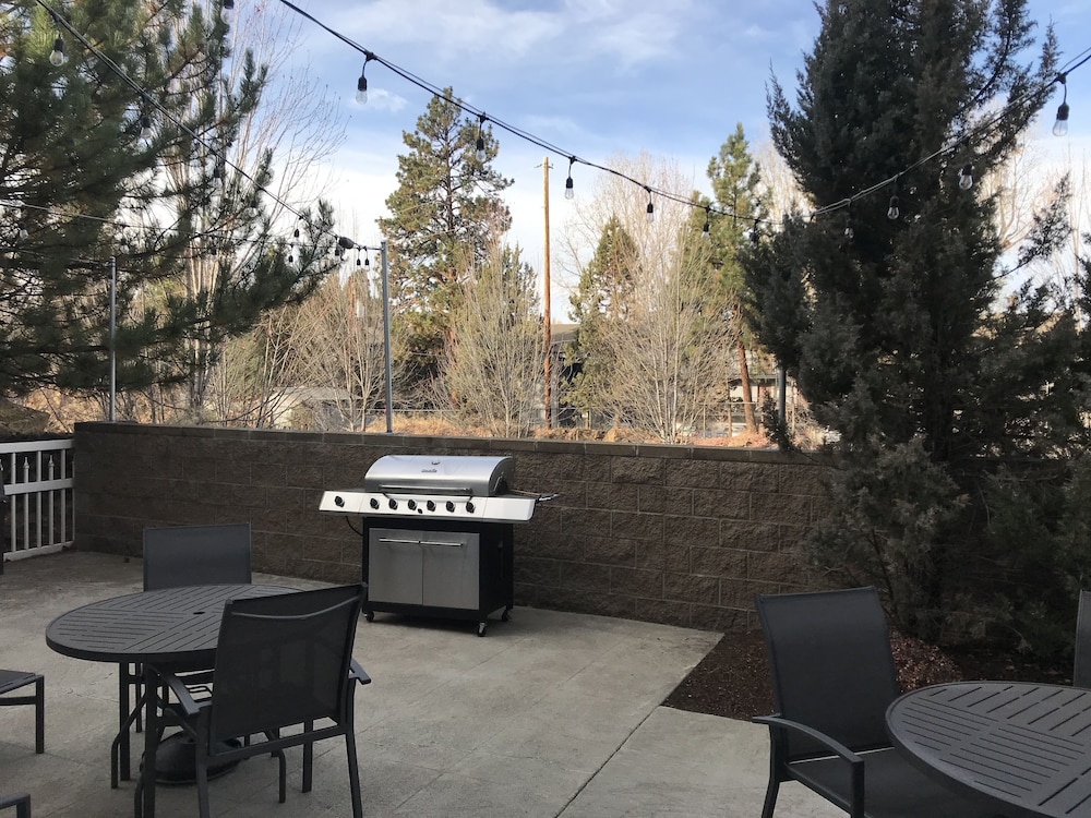 fairfield inn and suites by marriott bend downtown
