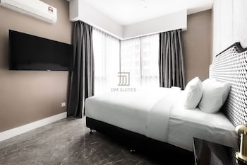 the face 2 by dm suites