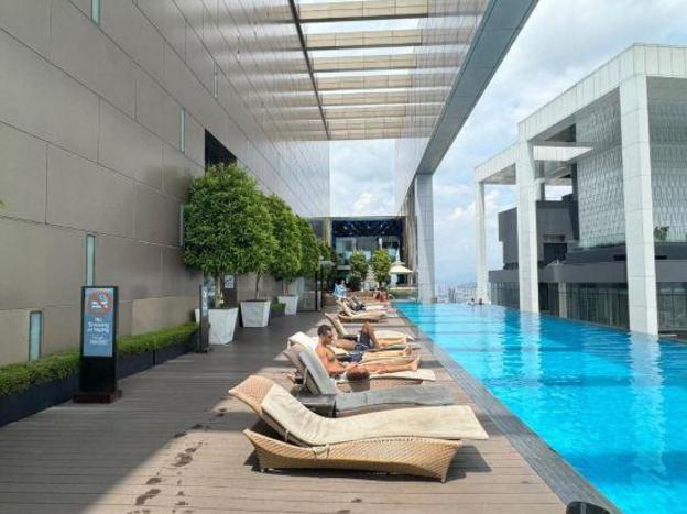 the face 2 by dm suites