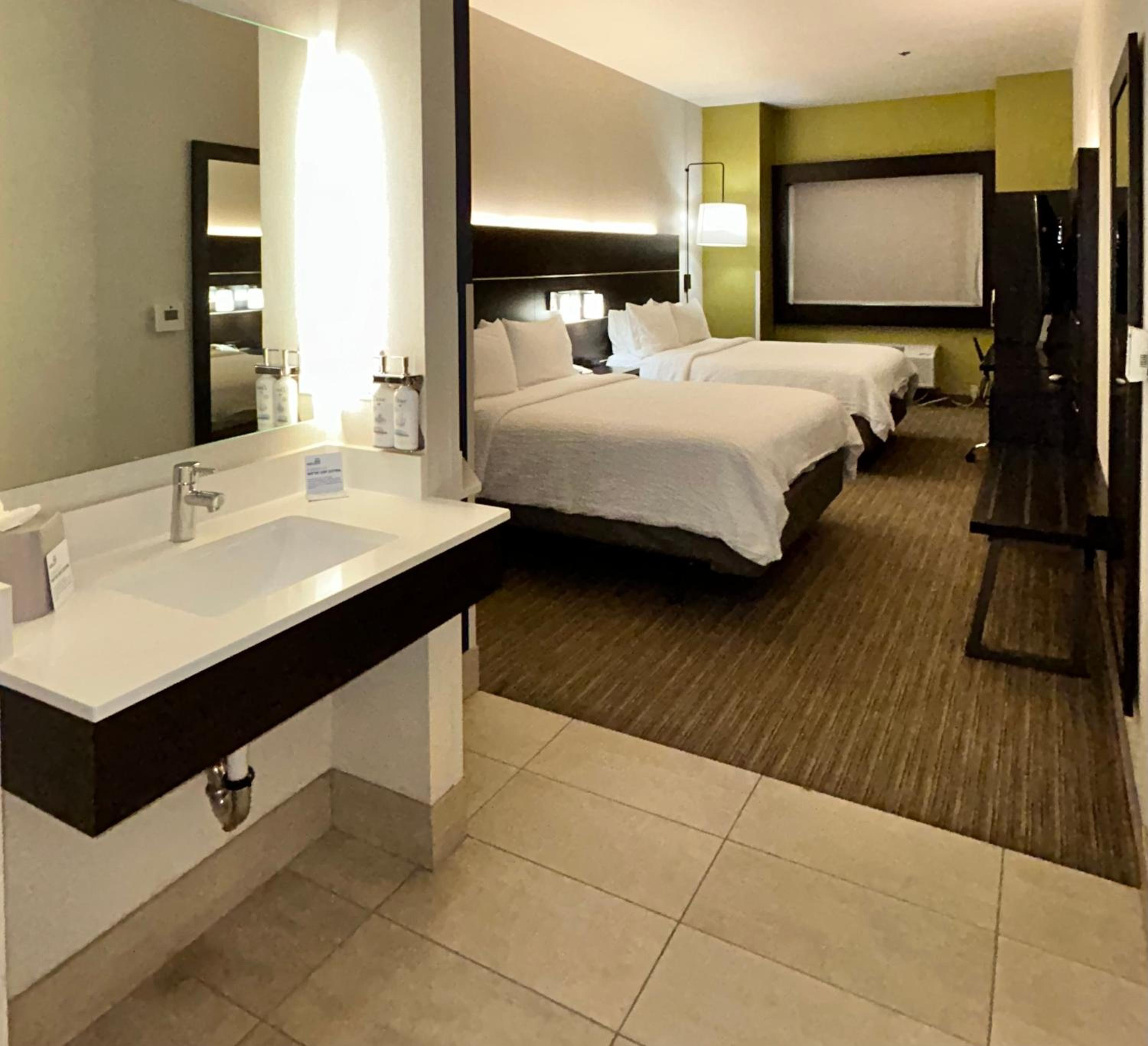 holiday inn express madera yosemite park area by ihg